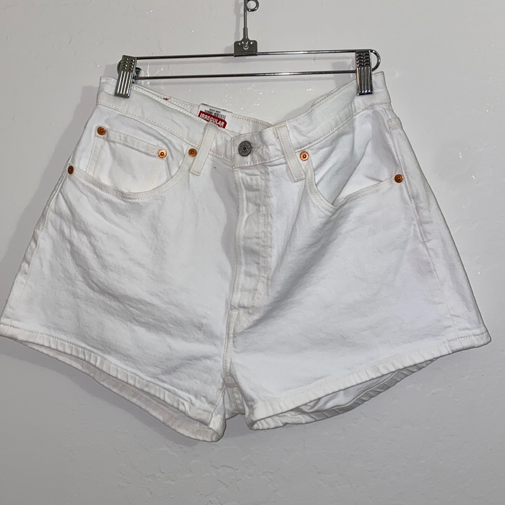 NWT “Irregular” Levi’s 501 Short